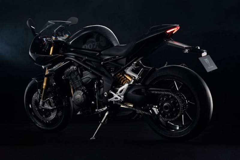 Special edition Bond themed Triumph Speed Triple 1200 RR_02