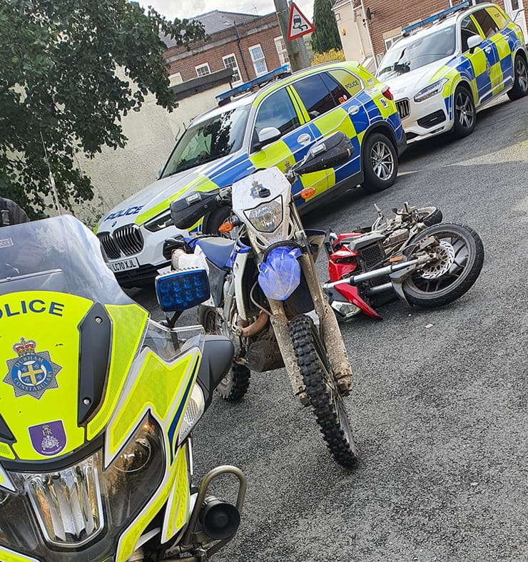 what-police-do-crime-knife-speeding-01
