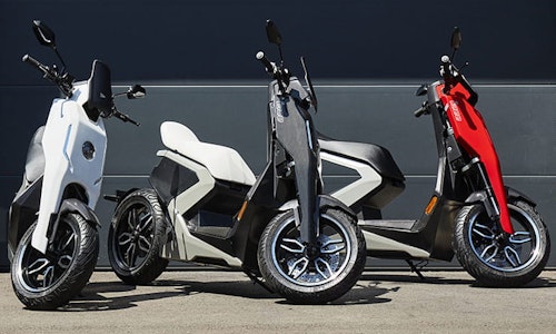 Zapp i300 electric scooter debuts at Goodwood