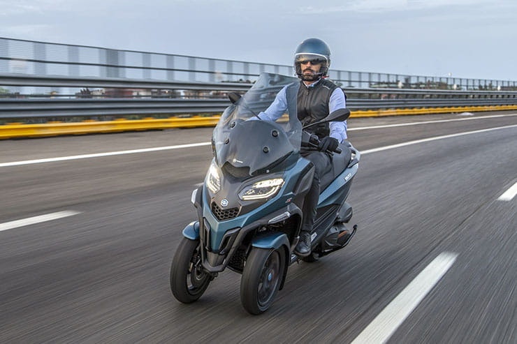 Revamped Piaggio MP3 400 and 530 announced_01