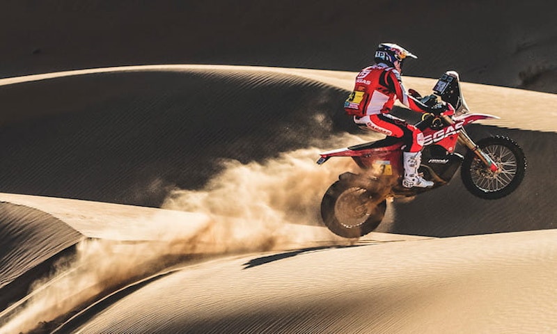 Sam Sunderland wins 2022 Dakar rally_02