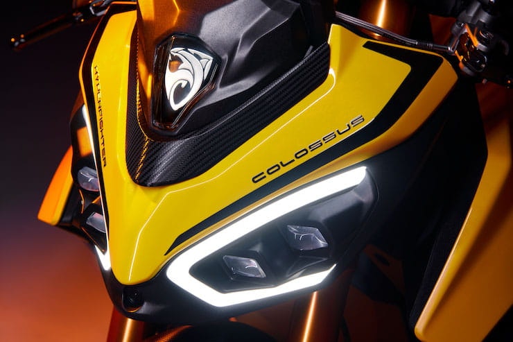Damon HyperFighter Colossus_01