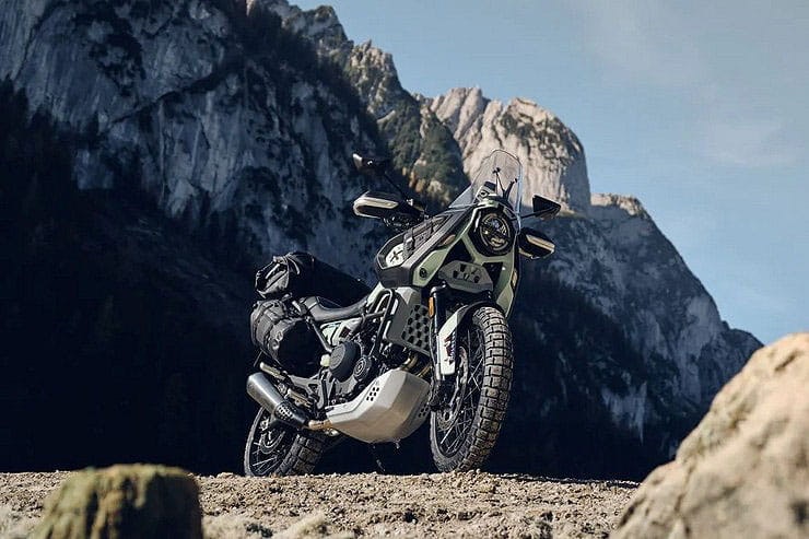 Brixton shows near-production Crossfire Storr and Layback concepts_03