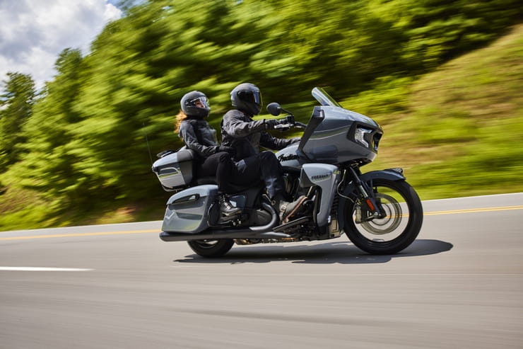 2023 Indian Pursuit Challenger Chief Bobber Range Updated_02