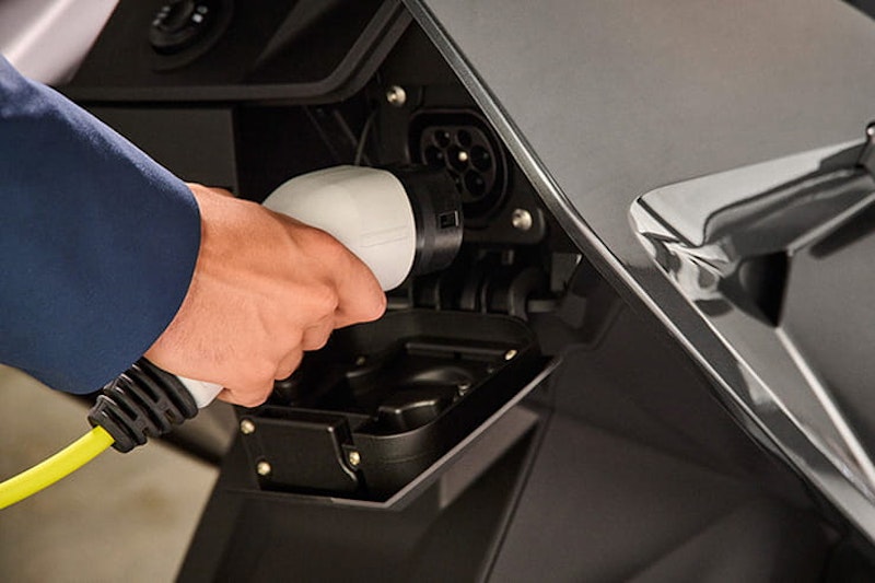 Government invests in 1000 extra electric vehicle chargers_03