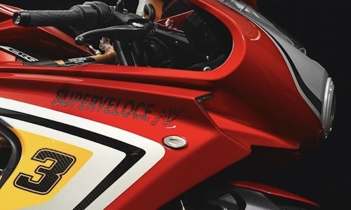 Retro-flavoured MV Agusta Superveloce 800 Testalarga teased