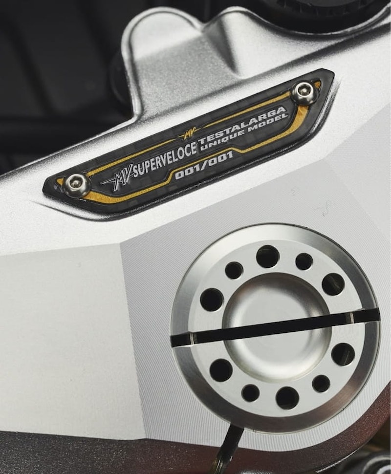 MV Agusta Superveloce 800 Testalarga_03
