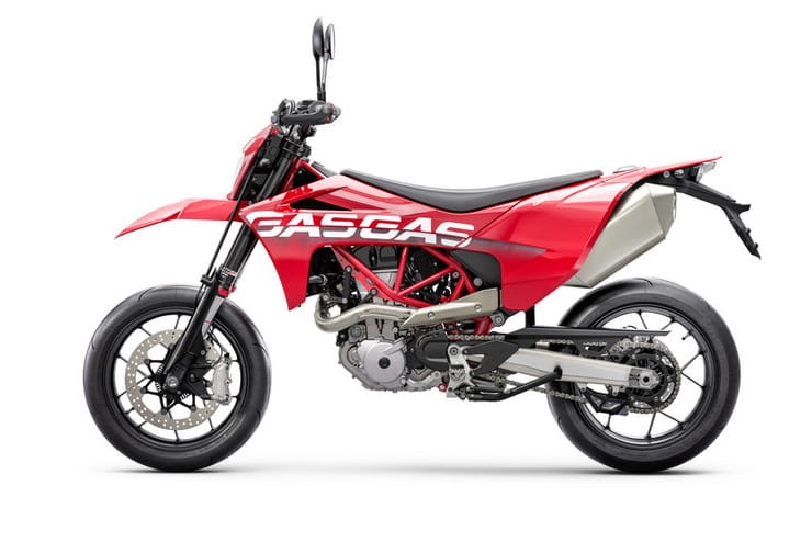 2022 GasGas SM Supermoto ES Enduro 700 new bikes_03