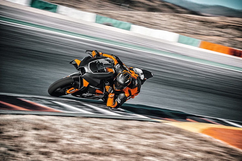 2023 KTM RC 8C News Details Price Spec_04