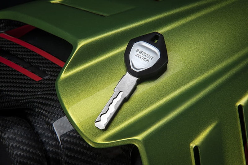 Ducati Streetfighter V4 Lamborghini STO Price Spec Details_021