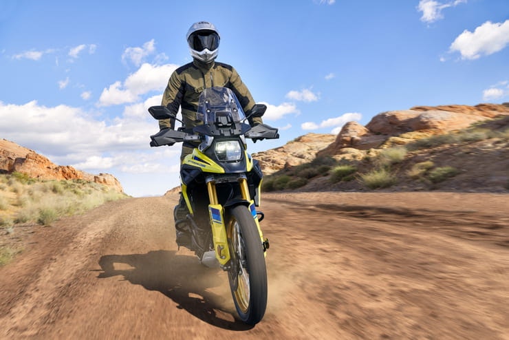 2023 Suzuki V-Strom 1050 DE News Spec Details Price_05
