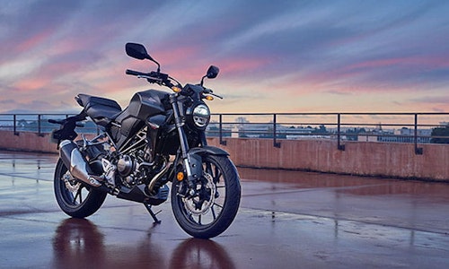 Honda CB300R returns for 2022 | News | BikeSocial