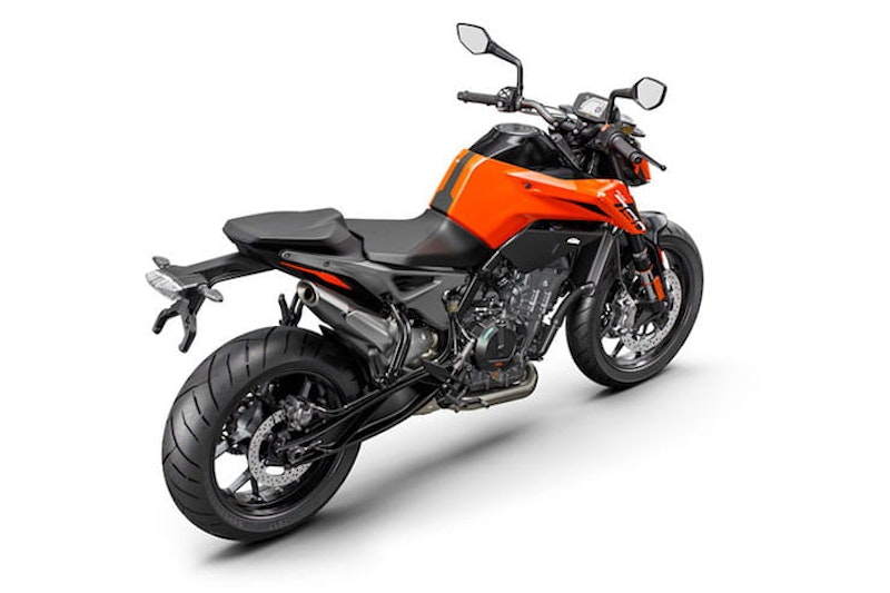KTM 790 Duke returns for 2022_03