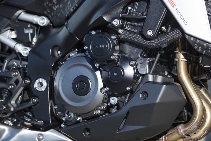 Suzuki GSX-S1000 2021 News Price Spec_004
