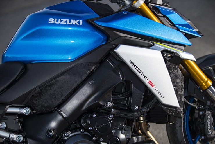 Suzuki GSX-S1000 2021 News Price Spec_005