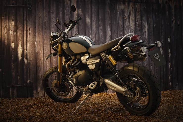 Triumph Scrambler 1200 2021 McQueen Special_04