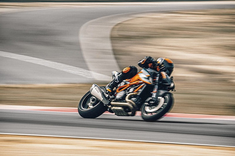 2021 KTM 1290 Super Duke RR Spec Price_18