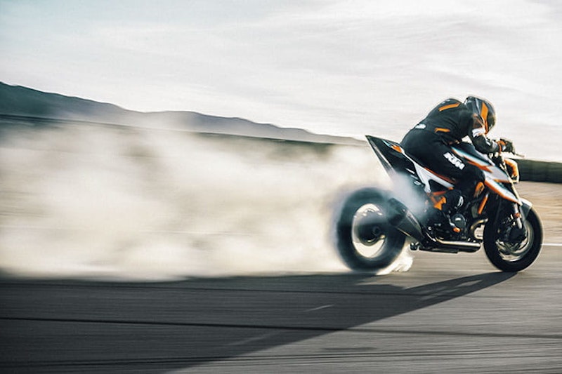 2021 KTM 1290 Super Duke RR Spec Price_07