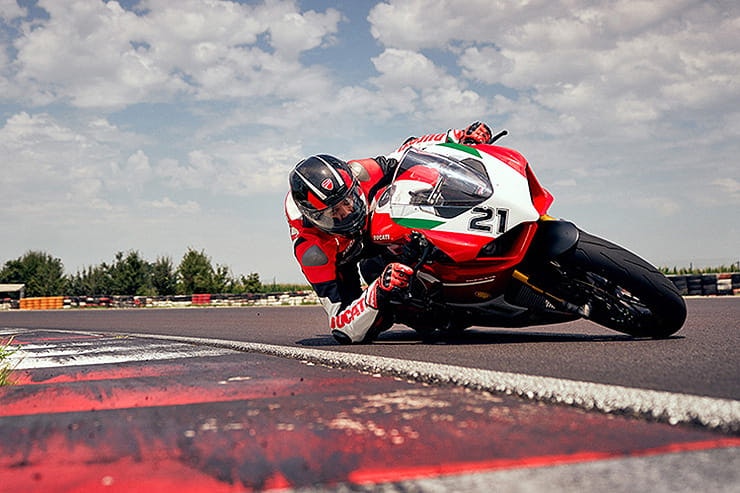 2021 Ducati Panigale V2 Bayliss 20th Anniversary Special Edition (45)