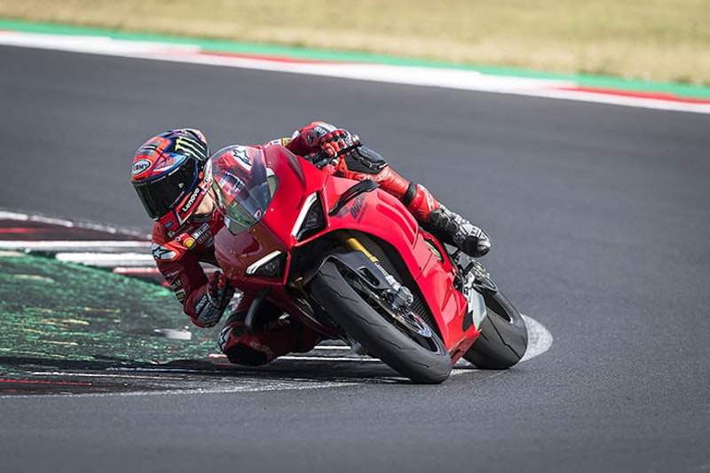 Ducati Panigale V4S 2022 News Details Price Spec (9)