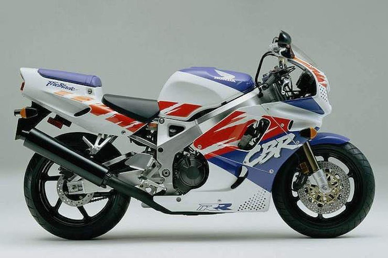Updated Honda FireBlade to mark 30th anniversary_02