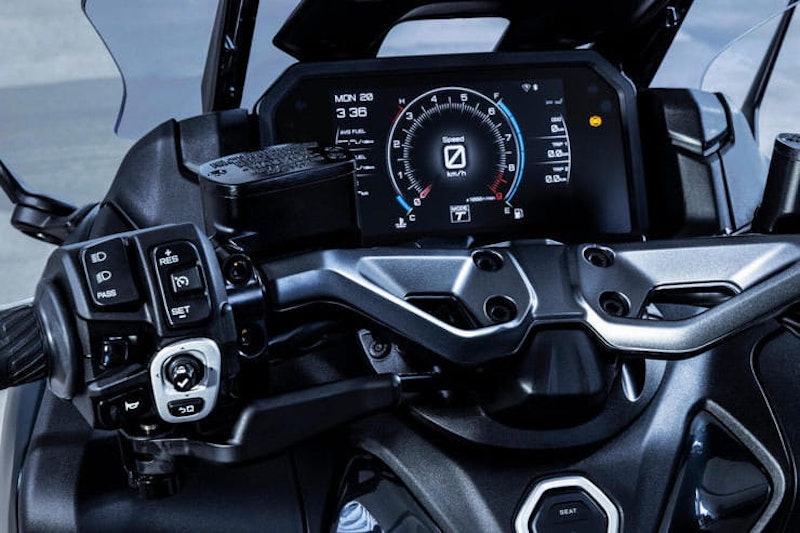 2022 Yamaha TMAX TechMAX Scooter Update Price Spec_22