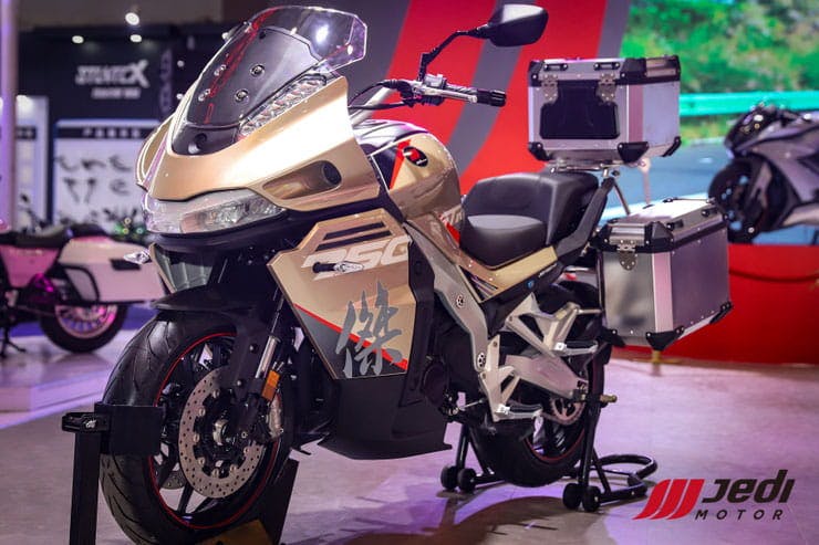 Y☆570 jinjin A disturbance in the Force? Jedi sports concept | News