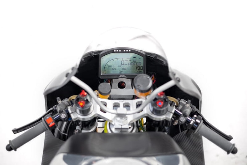Crighton CR700W rotary revealed news spec_005