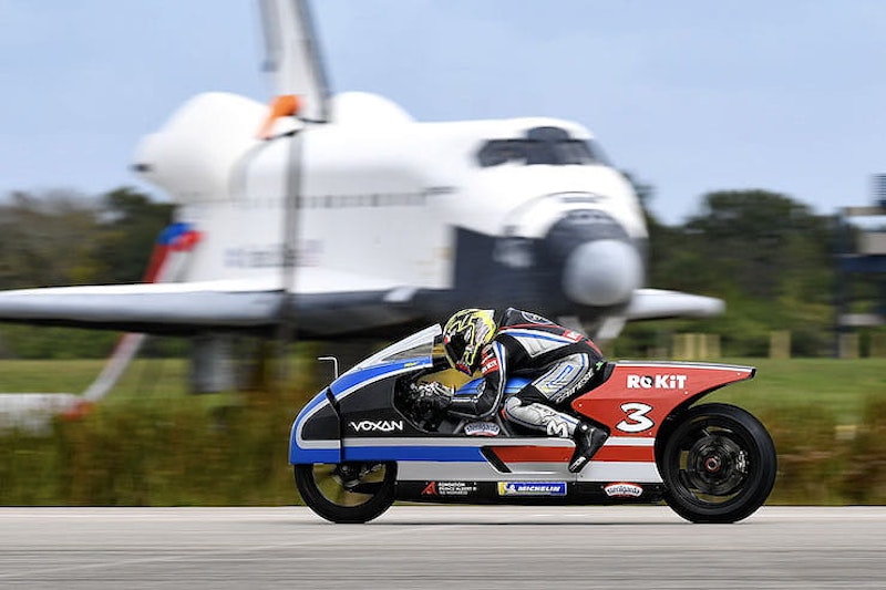 Voxan Biaggi smash Electric Motorcycle Speed Record_02