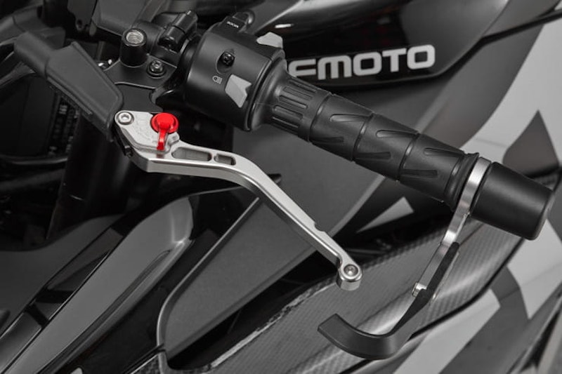 CFMoto 300SR (5)