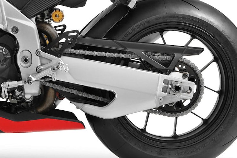2021 Aprilia RSV4 Tuono V4 Factory details price spec_03