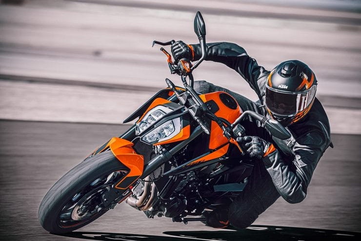 New KTM 890 Duke for 2021 | Spec & gallery here | Bennetts