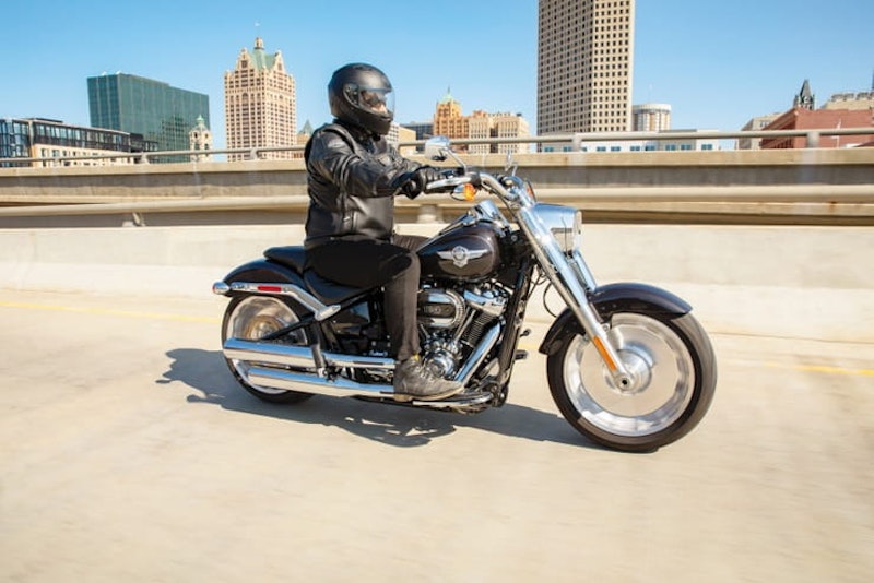 2021 Harley-Davidson CVO Street Bob Fat Boy Bagger_05