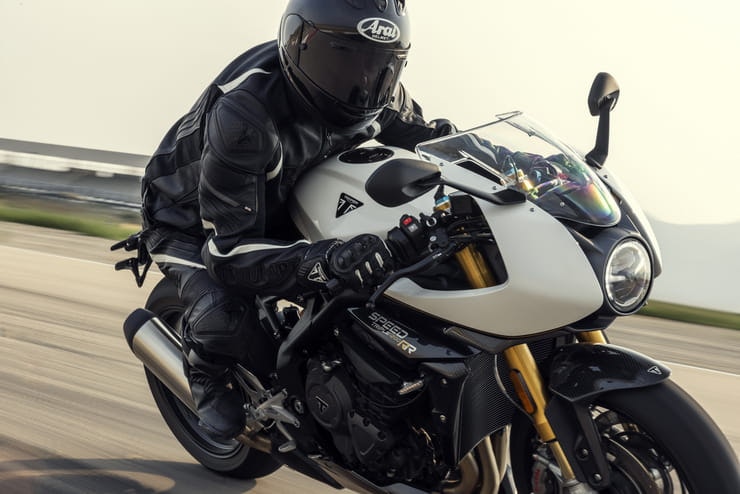 Triumph Speed Triple 1200 RR 2021 Details Price Spec_01