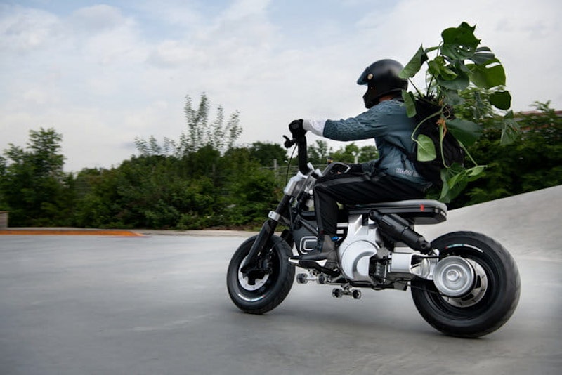 BMW CE 02 2022 Electric Scooter News_05