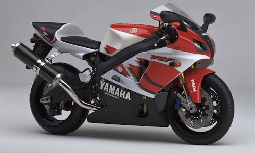 NEW Yamaha YZF R7 confirmed for 2022! | Bennetts Bike