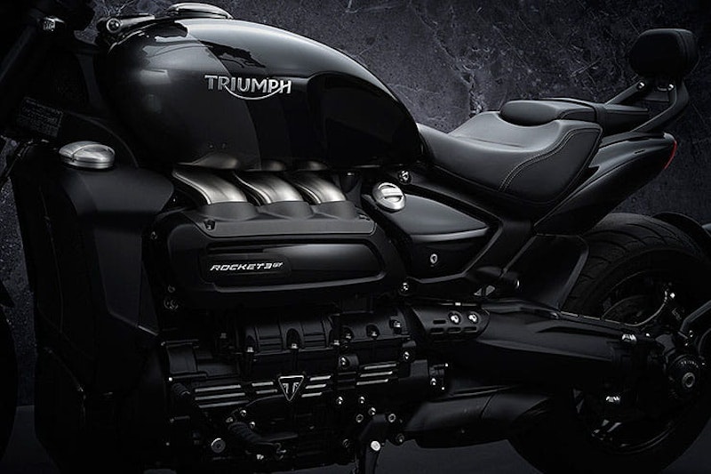 2021 Triumph Rocket 3 Triple Black limited edition_05