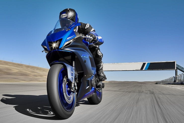 Yamaha R7 2022 News Details Spec_01