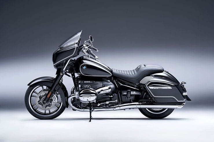 BMW R18B Transcontinental 2021 details price spec_02