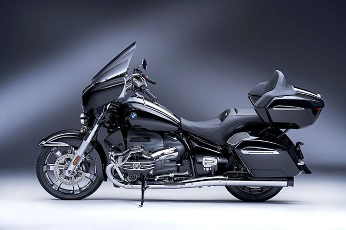 BMW R18B Transcontinental 2021 details price spec_04