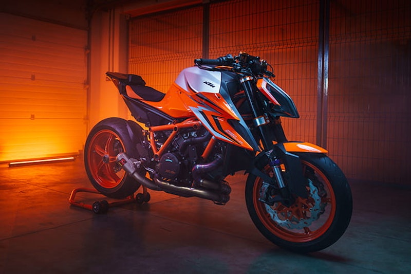 2022 KTM 1290 Super Duke R EVO Details Price Spec_06