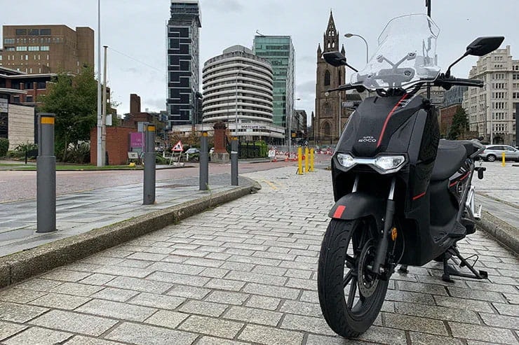 Electric motorcycles real world_01a