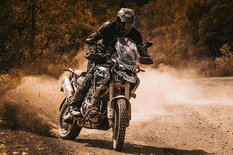 2022 Triumph Tiger 1200 Teaser_003