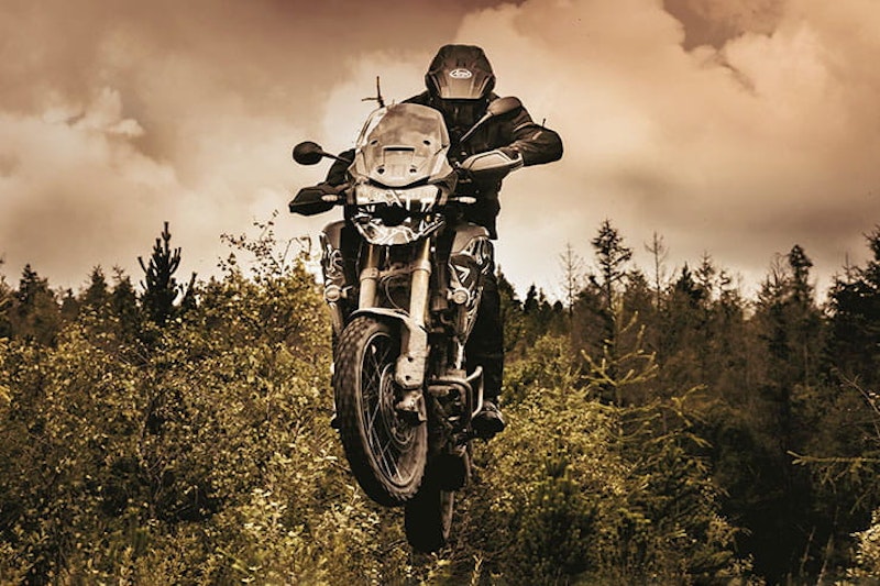 2022 Triumph Tiger 1200 Teaser_006
