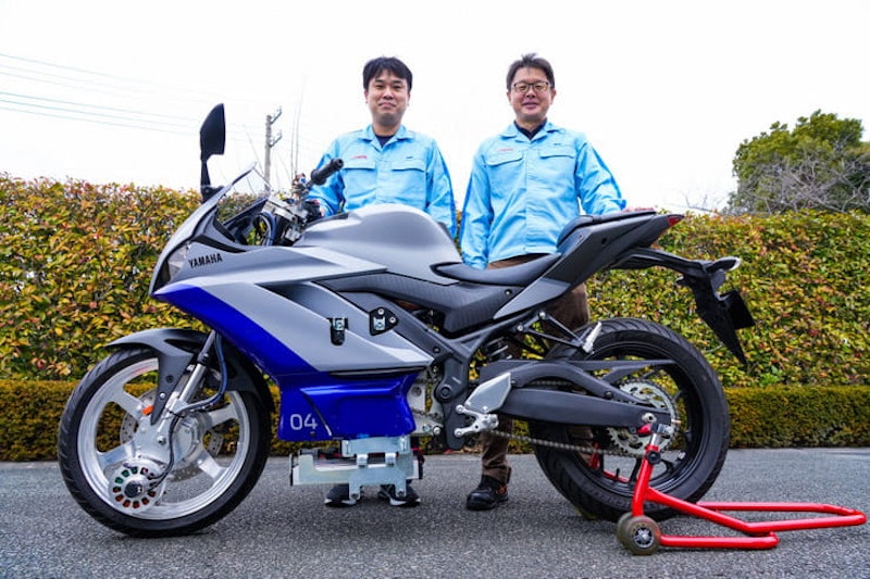 Yamaha display anti-crash motorcycle AMSAS_02