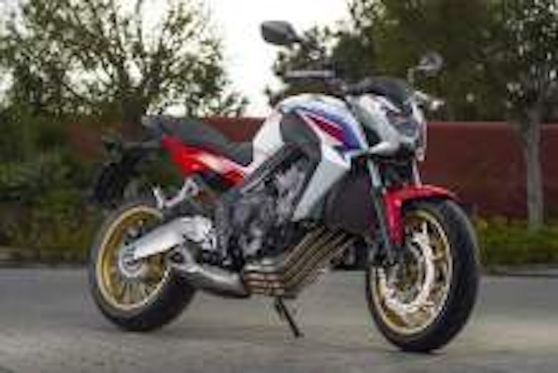 CB650F shows off its tummy