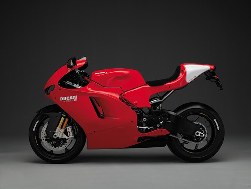 The original MotoGP bike replica - Desmosedici RR