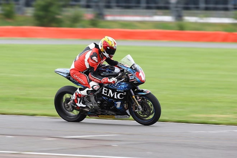 Forks extended, on the gas. Potter is a little scared, you just can't quite see it.