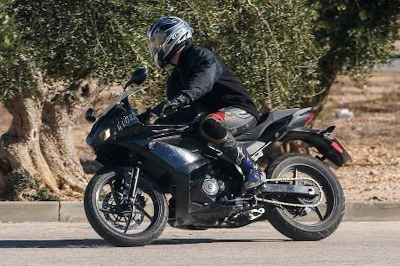 Spy shot of the Triumph 250cc with fairing. Photo: Bernhard M. Hohne