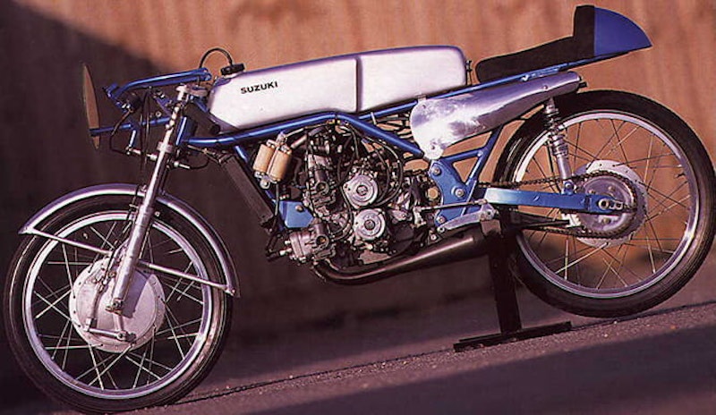 42bhp at 16,500rpm and a 12-speed gearbox...say no more